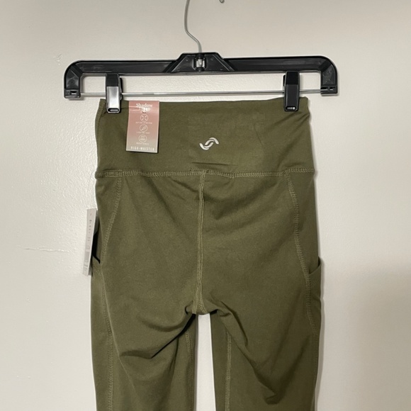 Shadow Sport High-Waist Leggings - Picture 9 of 13